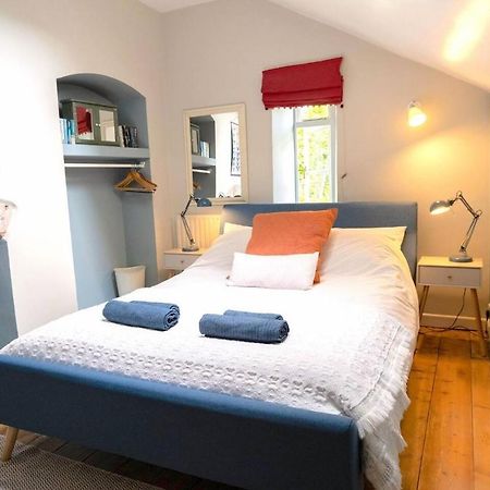Lovely Property In The Heart Of Somerset, Sleeps 9 เชพตันมัลเล็ต ภายนอก รูปภาพ