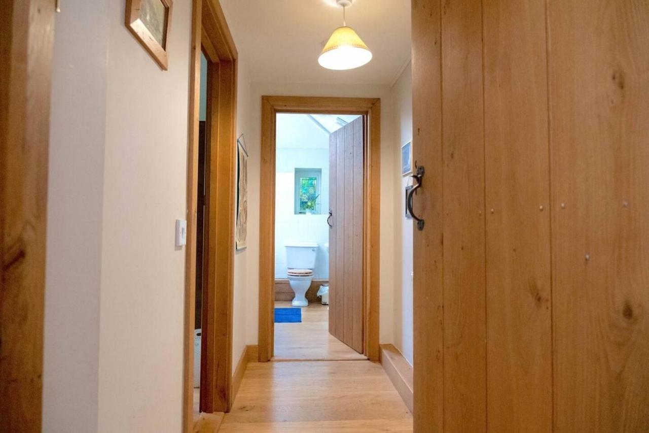 Lovely Property In The Heart Of Somerset, Sleeps 9 เชพตันมัลเล็ต ภายนอก รูปภาพ