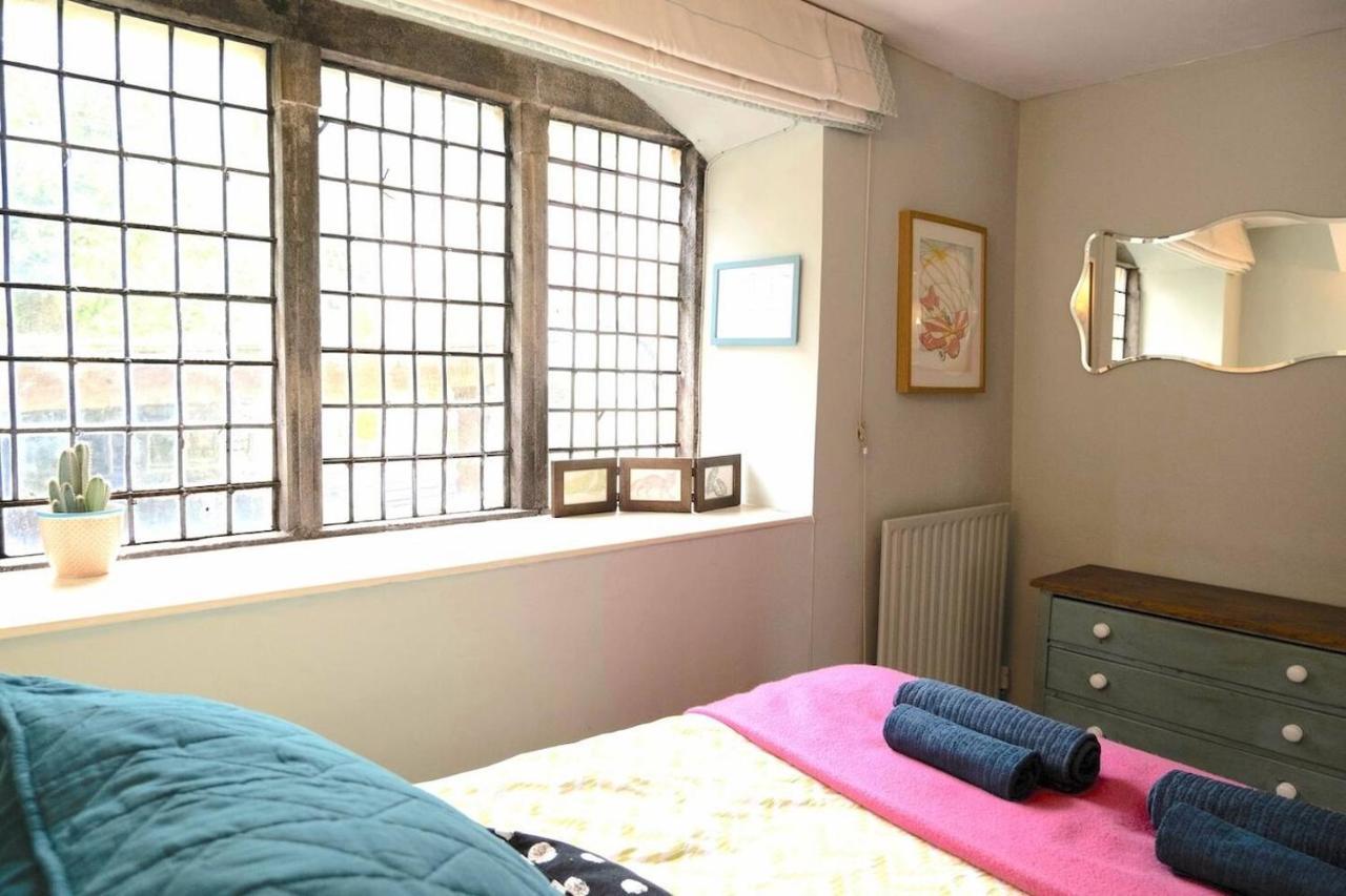 Lovely Property In The Heart Of Somerset, Sleeps 9 เชพตันมัลเล็ต ภายนอก รูปภาพ