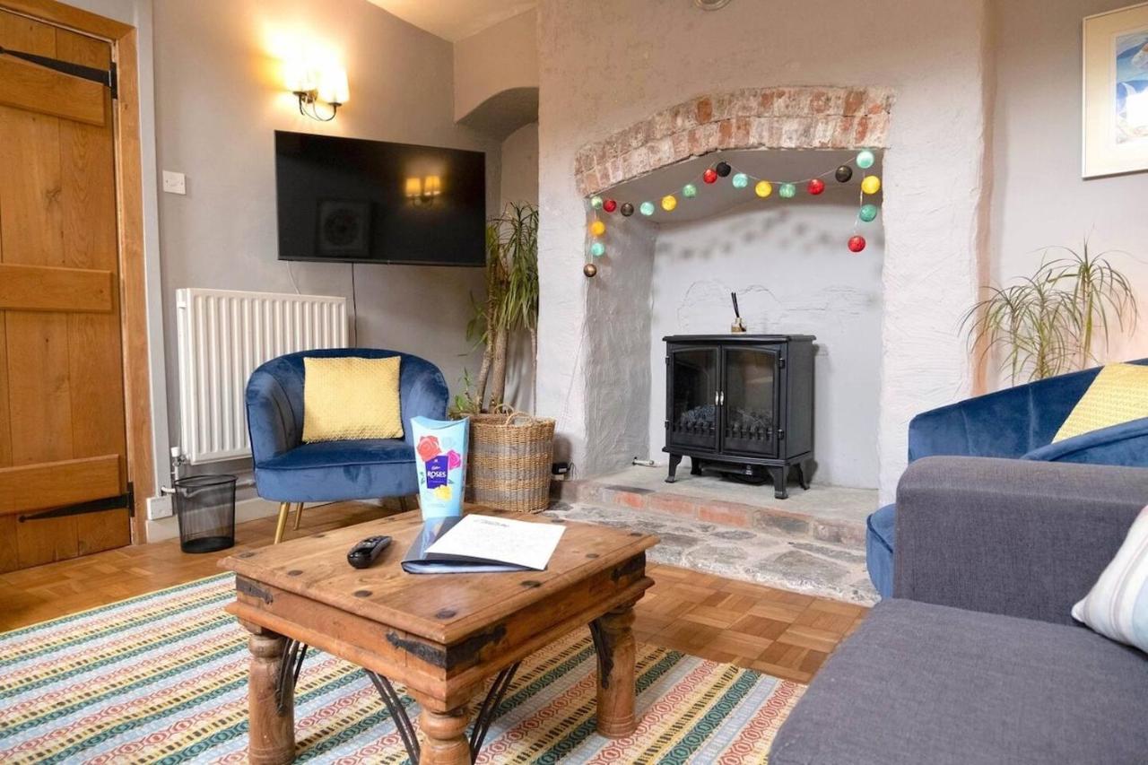 Lovely Property In The Heart Of Somerset, Sleeps 9 เชพตันมัลเล็ต ภายนอก รูปภาพ