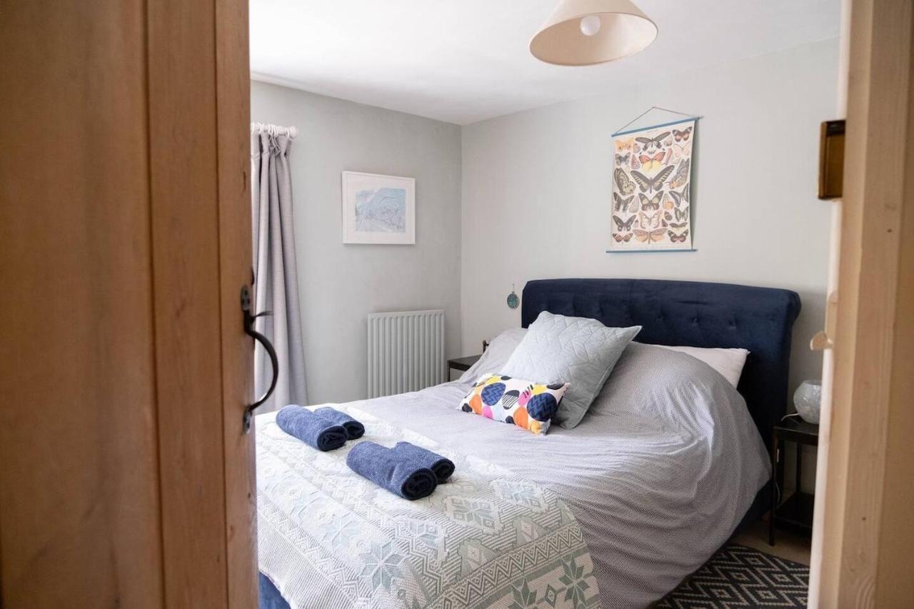 Lovely Property In The Heart Of Somerset, Sleeps 9 เชพตันมัลเล็ต ภายนอก รูปภาพ