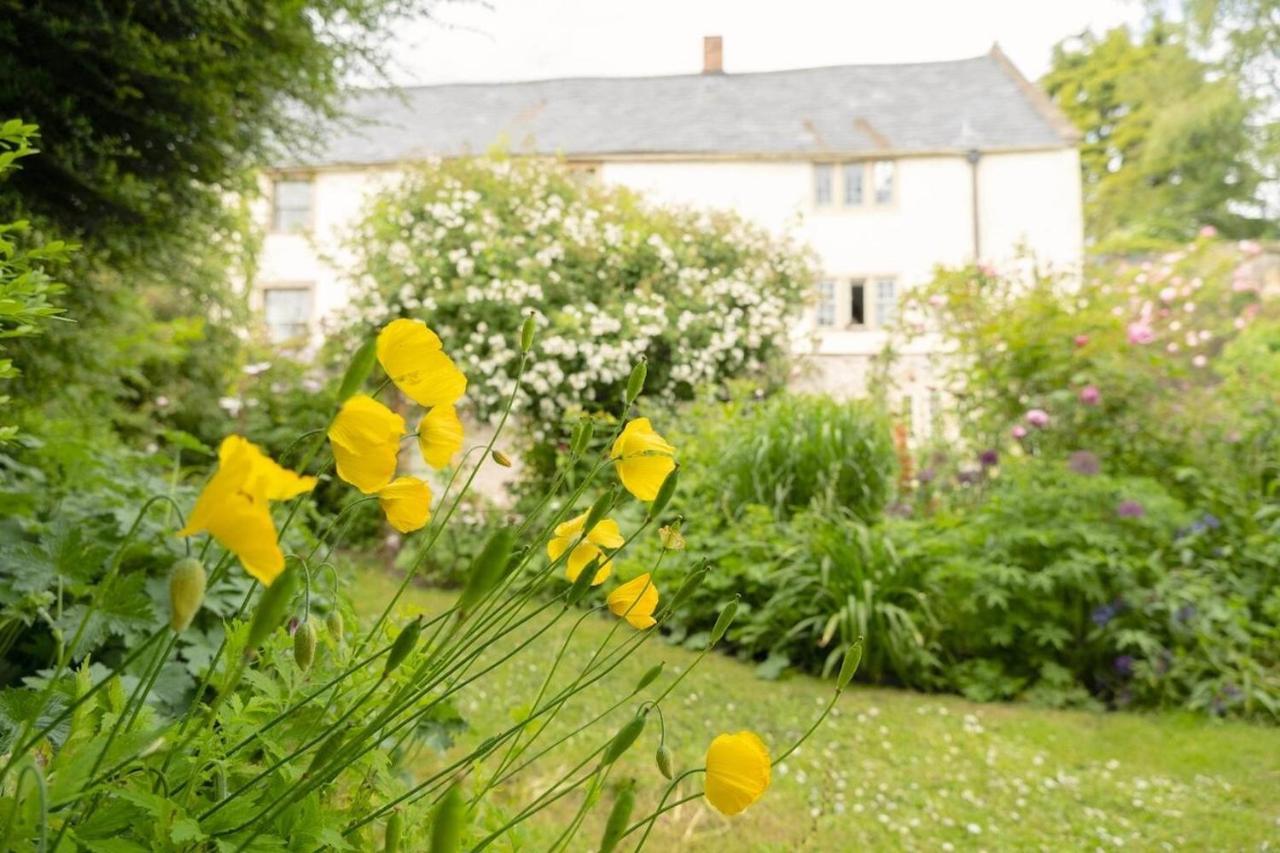 Lovely Property In The Heart Of Somerset, Sleeps 9 เชพตันมัลเล็ต ภายนอก รูปภาพ