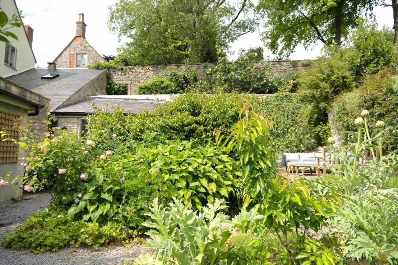 Lovely Property In The Heart Of Somerset, Sleeps 9 เชพตันมัลเล็ต ภายนอก รูปภาพ