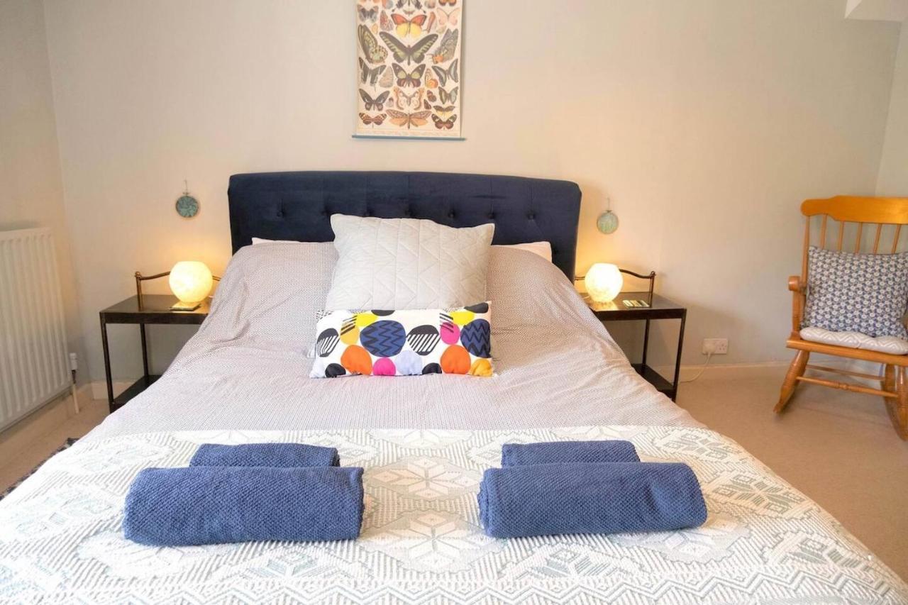 Lovely Property In The Heart Of Somerset, Sleeps 9 เชพตันมัลเล็ต ภายนอก รูปภาพ